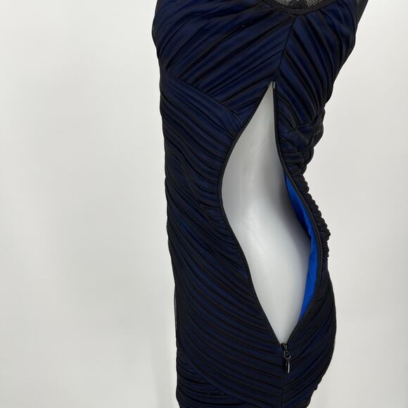 BCBG Maxazria Camira Dress Sz XS Black Blue NEW Bandage BodyCon Mini Embellished - Picture 7 of 13